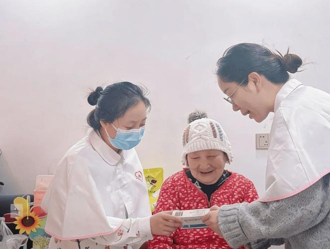 用心访视 用爱护航 重庆医科大学附属第二医院南丁格尔志愿服务队开展